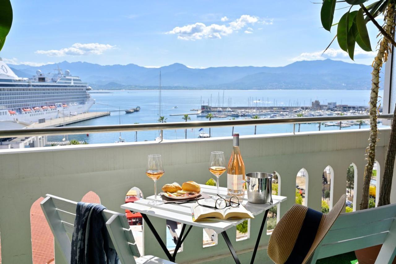 Hotel Du Golfe อฌักซิโอ้ ภายนอก รูปภาพ