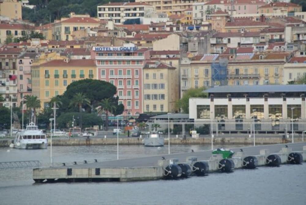 Hotel Du Golfe อฌักซิโอ้ ภายนอก รูปภาพ
